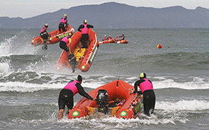 Inflatible Rescue Boat Action  : Photos : Richard Moore : Photographer